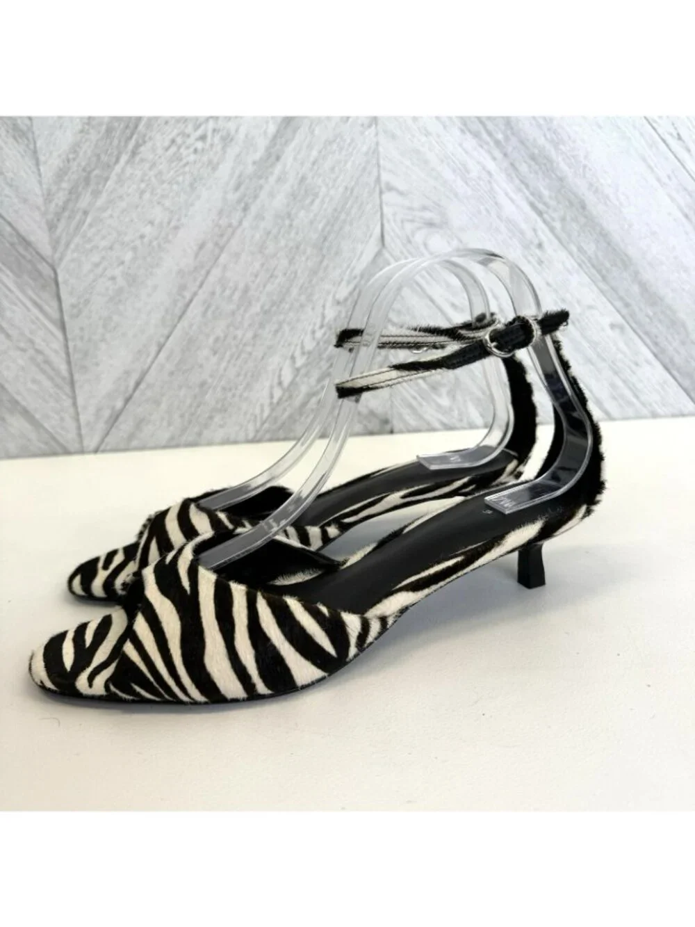 Zara Zebra Print Calf Hair Open Toe Ankle Strap Kitten Heels Shoes EU 39 US 9 - Picture 4 of 9